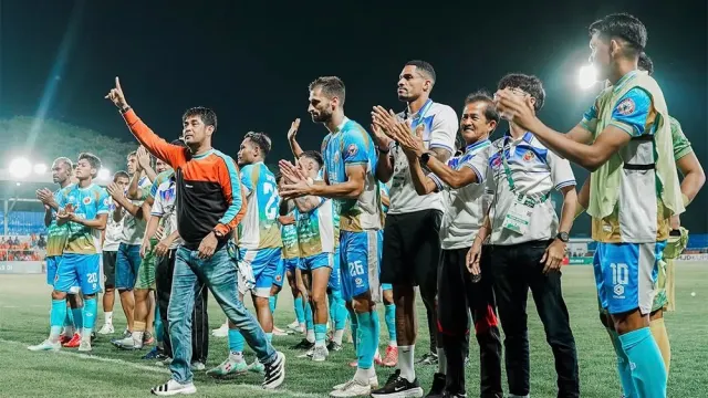 Belum Terkalahkan di Dua Laga, Nil Maizar Tetap Evaluasi Total Semen Padang FC