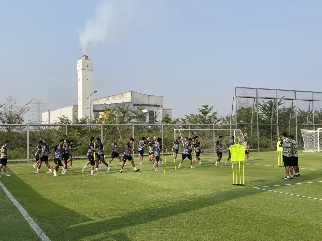 Bernardo Tavares Matangkan Persiapan Persebaya Hadapi PSS Sleman