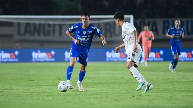 Gol Kilat Pemain Pengganti Julio Cesar Bawa Persib Bandung Bekuk Persik Kediri 1-0